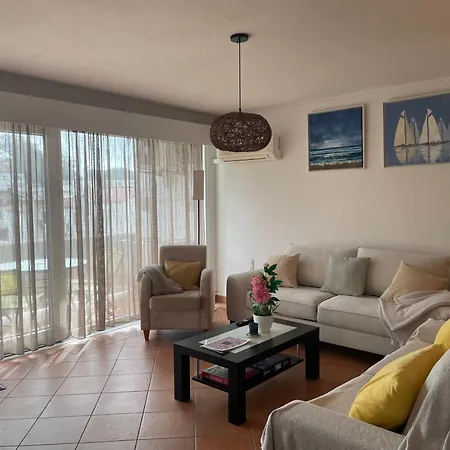 Ourasea Apartment